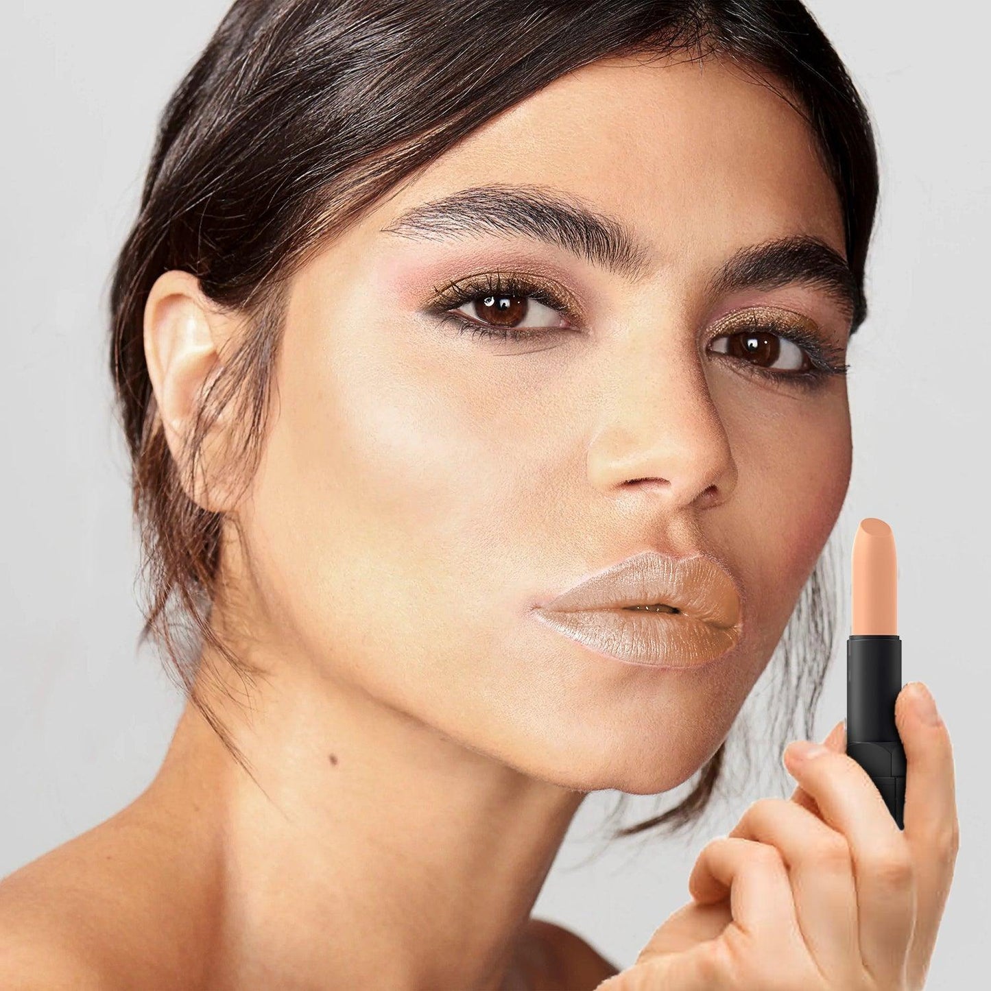 Unveiling the Beauty of Vegan Liquid Lipsticks: Nourish, Protect, and Empower - Tolerant Planet